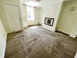 Lounge- click for photo gallery